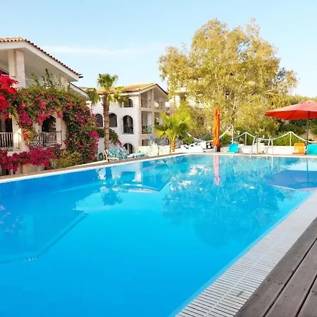 Casa vacanze In Ermioni Mit Grill, Gemeinschaftlichem Pool Und Terrasse Thermisía